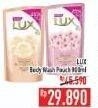 Promo Harga LUX Body Wash 900 ml - Hypermart
