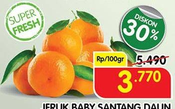 Promo Harga Jeruk Baby Shantang Daun per 100 gr - Superindo