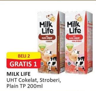 Promo Harga MILK LIFE UHT Cokelat, Stroberi, Plain 200 ml - Alfamart