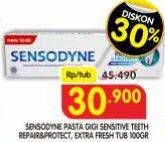 Promo Harga Sensodyne Pasta Gigi Repair & Protect Original, Extra Fresh 100 gr - Superindo