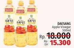 Promo Harga DAESANG Apple Vinegar 500 ml - LotteMart