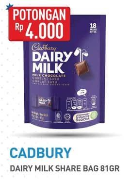 Promo Harga Cadbury Dairy Milk Share Bag 81 gr - Hypermart