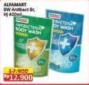 Promo Harga Alfamart Antibacterial Sabun Mandi Cair Clean Care Hijau, Fresh Protect Biru 400 ml - Alfamidi