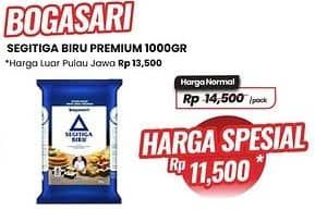 Promo Harga Bogasari Tepung Terigu Segitiga Biru 1000 gr - Carrefour