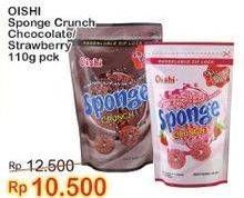 Promo Harga OISHI Sponge Crunch Cokelat, Stroberi 110 gr - Indomaret