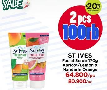 Promo Harga ST IVES Facial Scrub Fresh Skin Apricot, Radiant Skin Pink Lemon Mandarin Orange 170 gr - Watsons