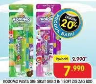 Promo Harga Kodomo Toothbrush & Toothpaste  2 in 1 Soft Zig Zag 2 pcs - Superindo