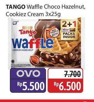 Promo Harga Tango Waffle  - Alfamidi