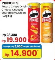 Promo Harga Pringles Potato Crisps Original, Cheesy Cheese, Sour Cream Onion 107 gr - Indomaret