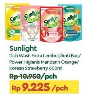 Promo Harga Sunlight Pencuci Piring Extra Lembut, Anti Bau With Daun Mint, Mandarin Orange, Korean Strawberry 600 ml - TIP TOP