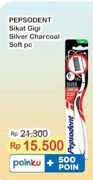 Promo Harga Pepsodent Sikat Gigi Silver Charcoal Soft 1 pcs - Indomaret