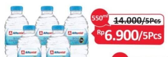 Promo Harga ALFAMIDI Air Mineral per 5 botol 550 ml - Alfamidi