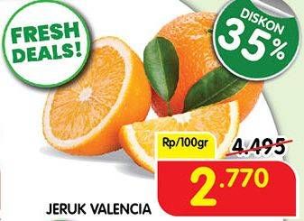 Promo Harga Jeruk Valencia per 100 gr - Superindo