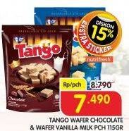 Promo Harga TANGO Wafer Chocolate, Vanilla Milk 115 gr - Superindo