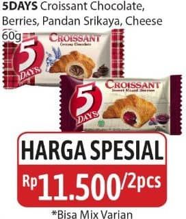 Promo Harga 5 Days Croissant Creamy Chocolate, Sweet Mixed Berries, Pandan Srikaya, Creamy Cheese 60 gr - Alfamidi