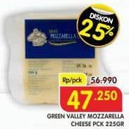 Promo Harga Green Valley Block Mozarella Cheese 225 gr - Superindo