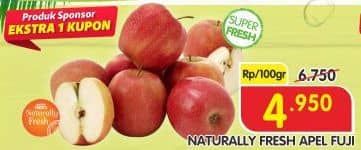 Promo Harga Naturally Fresh Apel Fuji per 100 gr - Superindo