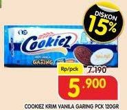 Promo Harga COOKIEZ Cream Biscuit Vanilla 120 gr - Superindo