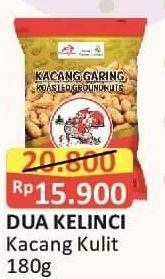 Promo Harga DUA KELINCI Kacang Garing Original 180 gr - Alfamart