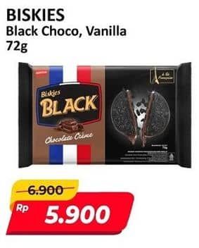 Promo Harga Biskies Black Biscuit Milky Vanilla, Chocolate Creme 72 gr - Alfamart