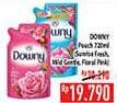Promo Harga DOWNY Pewangi Pakaian Sunrise Fresh, Mild Gentle, Floral Pink 720 ml - Hypermart