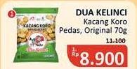 Promo Harga DUA KELINCI Kacang Koro Original, Koro Spicy 70 gr - Alfamidi