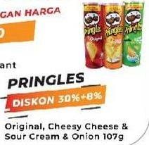 Promo Harga PRINGLES Potato Crisps Original, Cheesy Cheese, Sour Cream Onion 107 gr - Yogya