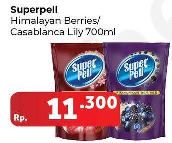 Promo Harga SUPER PELL Pembersih Lantai Luxury Fragrance Himalaya Berries, Casablanca Lily 700 ml - Carrefour