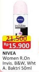 Promo Harga NIVEA Deo Roll On Black White Invisible Clear, Whitening Antibakteri 50 ml - Alfamart