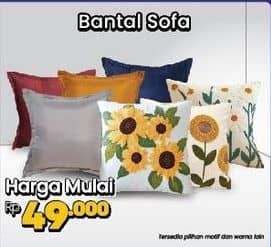 Promo Harga Aneka Bantal Sofa  - COURTS