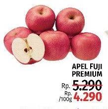 Promo Harga Apel Fuji Premium per 100 gr - LotteMart