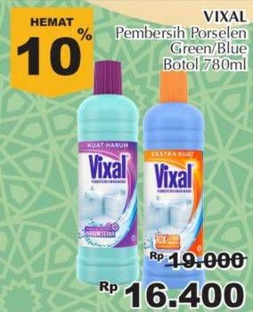 Promo Harga VIXAL Pembersih Porselen Green Kuat Harum, Blue Extra Kuat 780 ml - Giant