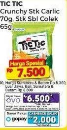 Promo Harga Tic Tic Snack Crunchy Stick Bawang Saos Pedas Mantap, Garlic / Bawang 65 gr - Alfamart