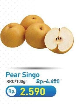 Promo Harga Pear Singo RRC per 100 gr - Hypermart