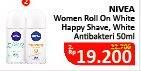 Promo Harga NIVEA Deo Roll On White Happy Shave, White Antibakteri 50 ml - Alfamidi