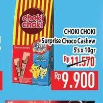Promo Harga Choki-choki Coklat Chococashew Surprise Pack per 5 pcs 10 gr - Hypermart