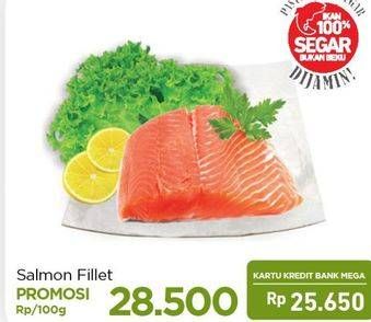 Promo Harga Salmon Fillet per 100 gr - Carrefour