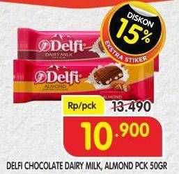 Promo Harga DELFI Chocolate Almond, Dairy Milk 55 gr - Superindo