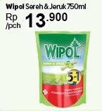 Promo Harga WIPOL Karbol Wangi Sereh + Jeruk 750 ml - Carrefour