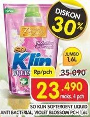 Promo Harga SO KLIN Liquid Detergent + Anti Bacterial Biru, + Anti Bacterial Violet Blossom 1600 ml - Superindo