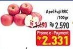 Promo Harga Apel Fuji RRC per 100 gr - Hypermart