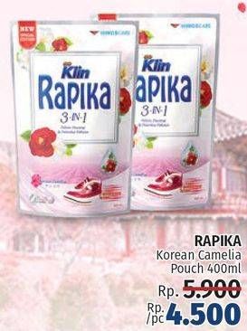 Promo Harga SO KLIN Rapika Pelicin Pakaian Korean Camellia 400 ml - LotteMart
