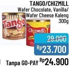 Promo Harga TANGO Wafer Chocolate, Vanilla/CHIZMILL Wafer Cheese 300 g  - Alfamidi