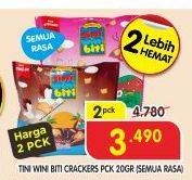 Promo Harga TINI WINI BITI Biskuit Crackers Cokelat, Strawberry 20 gr - Superindo