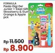 Promo Harga Formula Pasta Gigi Sikat Gigi Junior Pack Orange, Strawberry 2 pcs - Indomaret