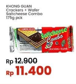 Promo Harga Khong Guan Saltcheese Combo, Combociz per 10 pcs 17 gr - Indomaret