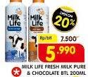 Promo Harga MILK LIFE Fresh Milk Pure, Chocolate 200 ml - Superindo