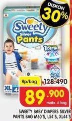 Promo Harga Sweety Silver Pants XL44, L54, M60 44 pcs - Superindo