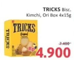 Promo Harga Tricks Biskuit Kentang Kimchi, Original per 4 pcs 15 gr - Alfamidi