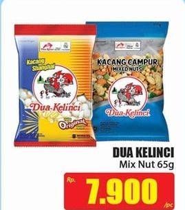Promo Harga DUA KELINCI Kacang Mix Nut 70 gr - Hari Hari